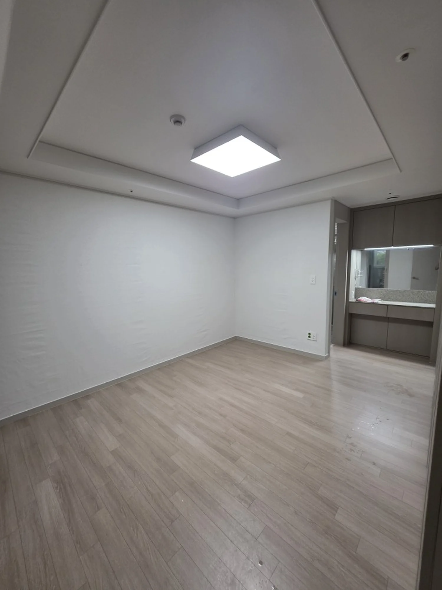 부천 역곡동 28평아파트 실크도배 현장 사진